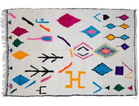 Grand tapis berbère à motifs colorés en laine de la région d'Azilal