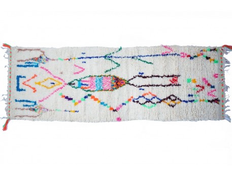 Moyen tapis berbère de couloir coloré en laine Azilal à dessins