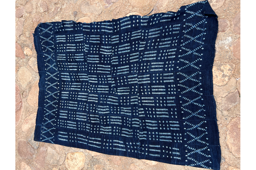 Ancien Torchon En Lin Indigo Damas - Français, Fait Main, Circa 1900