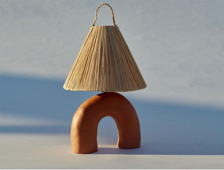 Lampe terracotta en céramique faite-main à Barcelone.