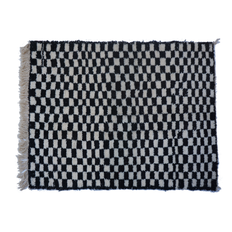 Beni Ouarain berber carpet checkered black and white in wool