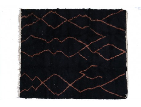 Beni Ouarain berber carpet black and brown in wool