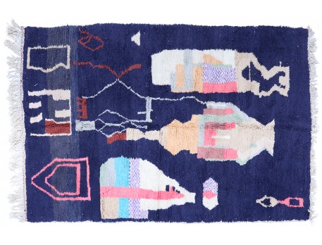 Très grand tapis Boujad ancien en laine bleue violette et motifs clairs