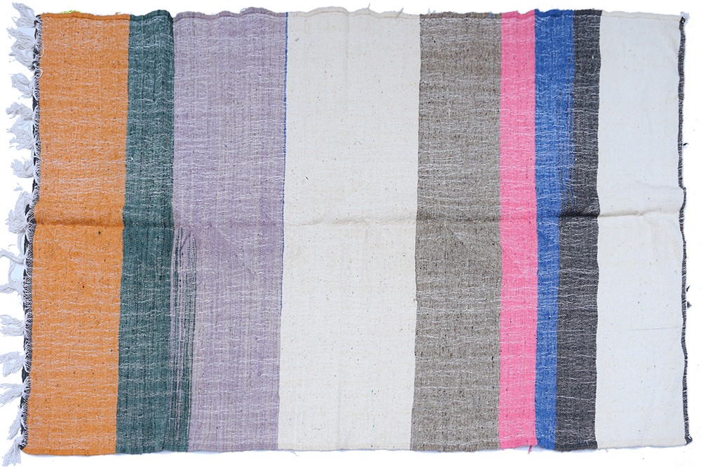 Tapis berbère Kilim en laine à grosses rayures orange gris rose bleu