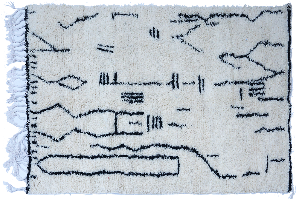 Tapis berbère Béni Ouarain blanc avec des dessin primitifs