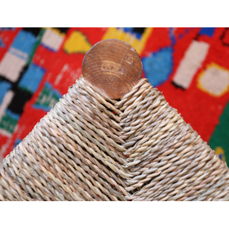 Chaise en bois et paille fait-main au Maroc