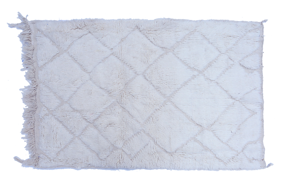 Small Plain white Beni Ouarain Berber carpet with engraved motifs