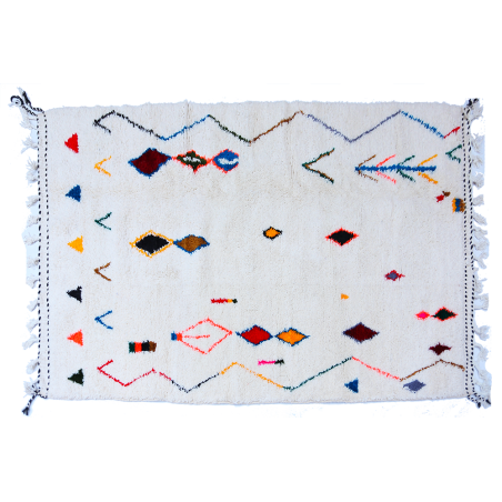 Grand tapis berbère Azilal blanc avec losange et zigzags rose bleu marron orange et jaune