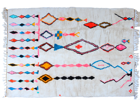 Sehr großer Berberteppich Azilal weiß mit kleinen Rauten rosa blau orange und gelb
