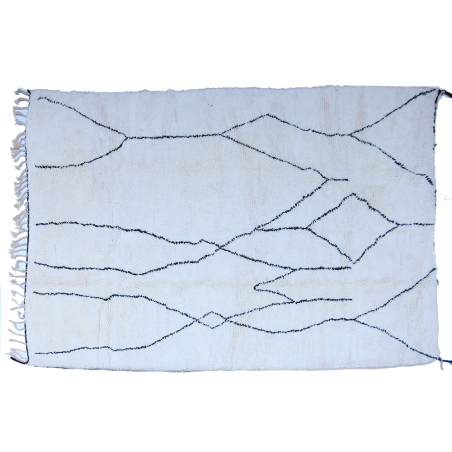 Très grand tapis berbère Béni Ouarain blanc avec motifs primitifs en noir