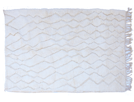 Grand tapis berbère Béni Ouarain blanc uni avec zigzags blanc gravés