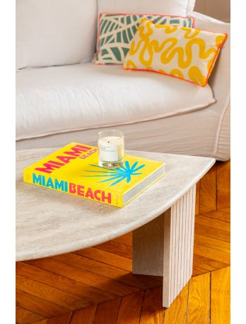 Travertin-Blumentisch