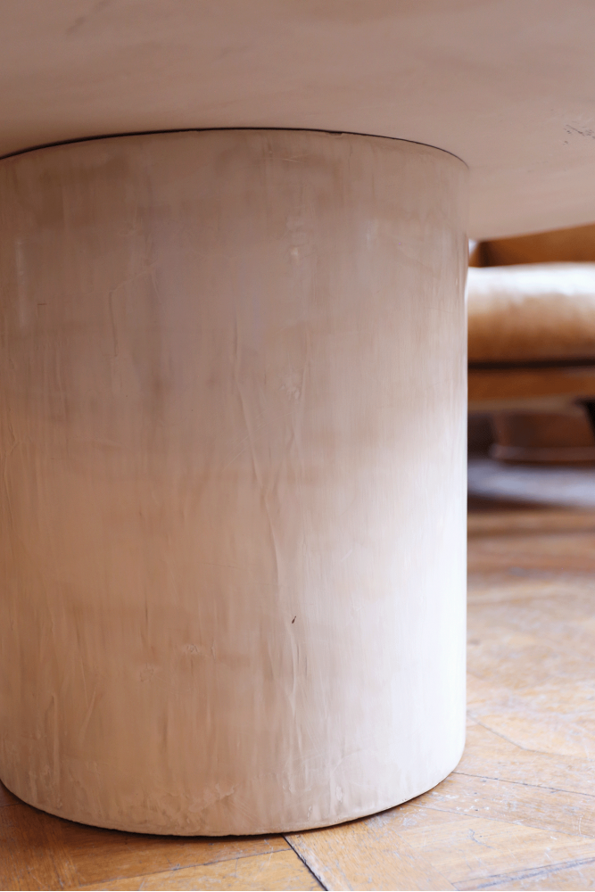 Tavolino da salotto in cemento