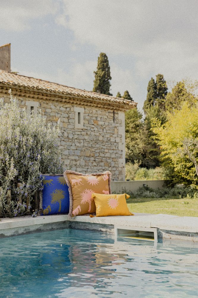 Yellow cushion cover. M3TISS.