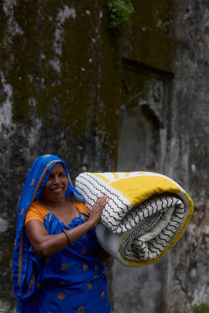 Couvre-lit matelassé. Good Morning. CQC LA