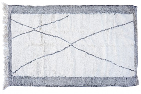 Large Béni Ouarain rug grey and white